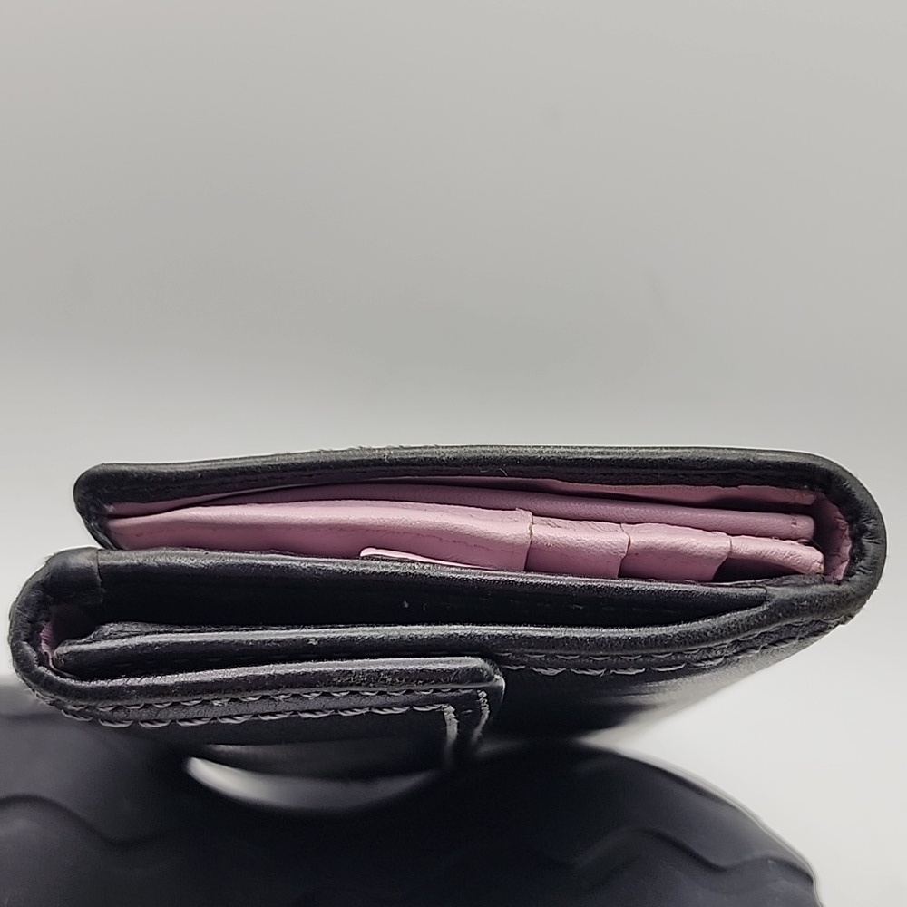 Elegant Coach Black/lavender Leather Women's Bag - Picture 13 of 13